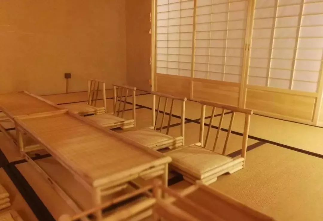 农村80后小两口,80后夫妻住进深山