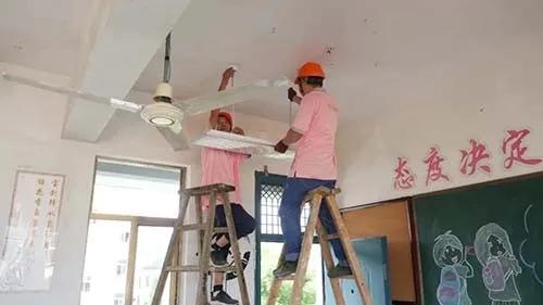 中小学生爱心义卖公益行动,关爱困境儿童公益义卖