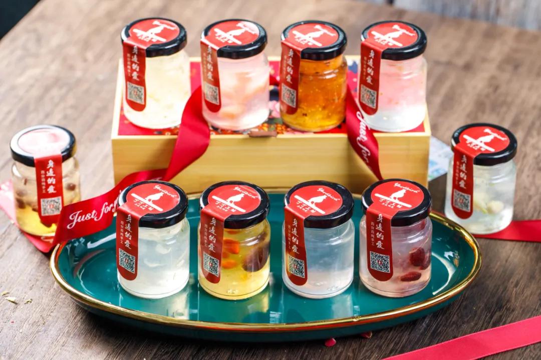 “天津姑爷”为爱做燕窝卖出20万瓶，当日鲜炖，现在免费送？