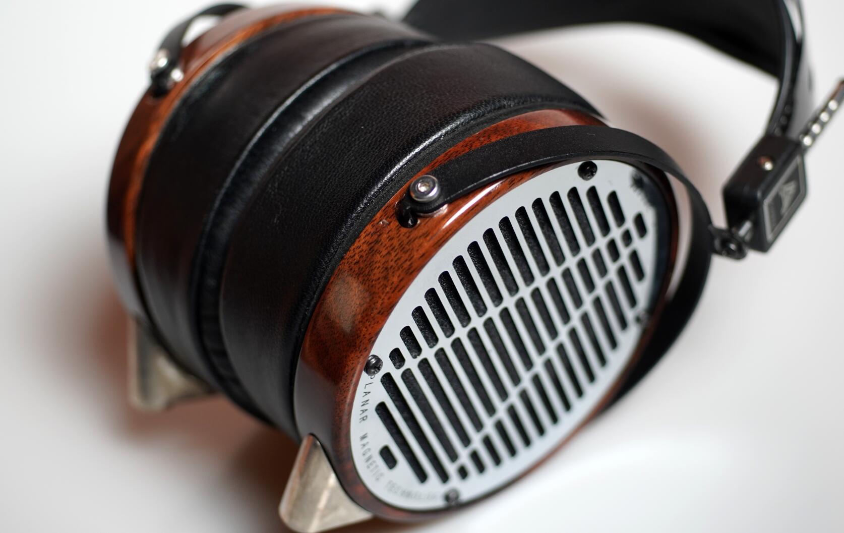 聊一下我喜欢的摇滚音乐以及适合听摇滚的耳机,*放播**器