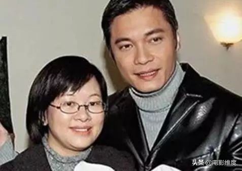 罗嘉良二婚妻子照片,57岁罗嘉良婚姻