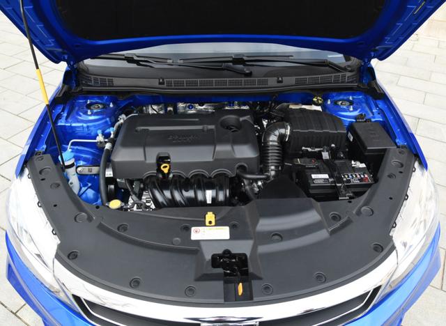 5万左右买手动挡轿车,5万买代步车手动好还是自动挡好