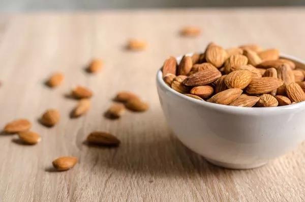 水果哪些部位有毒,宝宝水果有毒吗