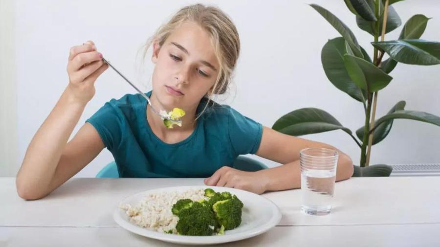 脸上有斑脏腑有瘀中医教你巧化斑,脸上有斑别烦恼老中医推荐2种