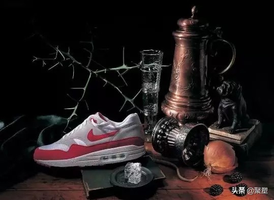 从拿在手里到穿在身上，PET已走在塑料循环的前列