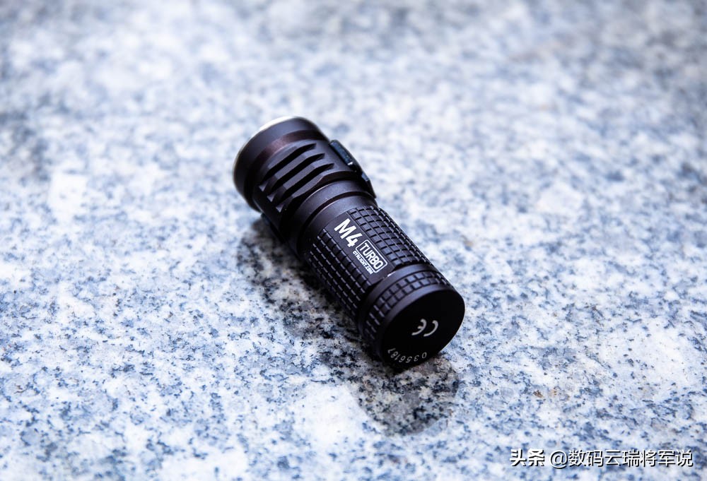 m4强光手电筒,迷你超亮强光手电筒