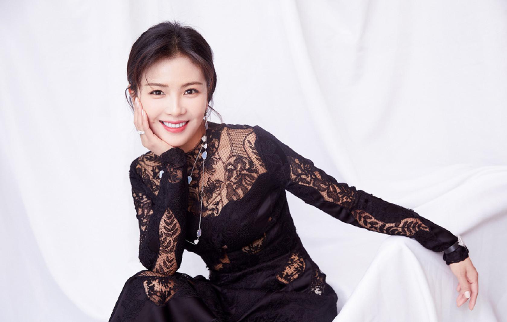 娱乐圈20位女星前后对比,娱乐圈十位女星