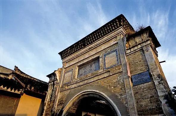 三省交界的风景区,鸡鸣三省交界地图