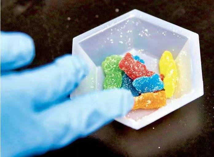 加拿大*麻大**食品合法化，游客如何慧眼识别，以免误买误食违法？