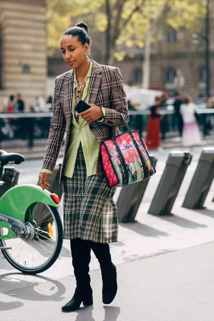 西装怎么穿时髦又好看,西装可以说是时髦穿搭