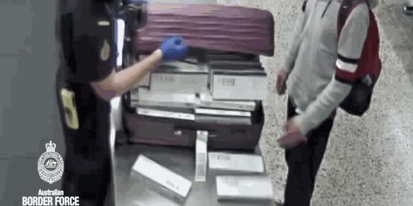 带钱过海关会被没收吗,过海关被带进小黑屋