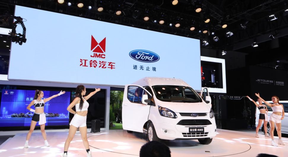 成都车展最火爆的车型,成都最大型车展购车便宜吗