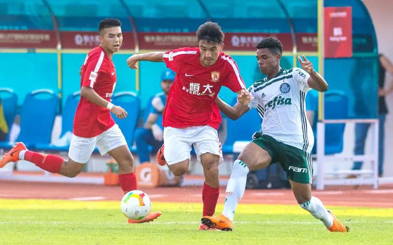 8年磨一剑！恒大足校01年龄段浮现多名新星，国足希望在他们？