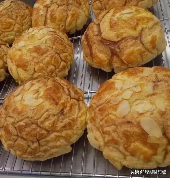 丹麦脆皮菠萝包,丹麦菠萝包半成品烘烤