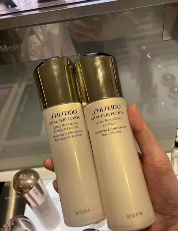 好用的保湿水爽肤水有哪些,好用保湿效果好的爽肤水推荐