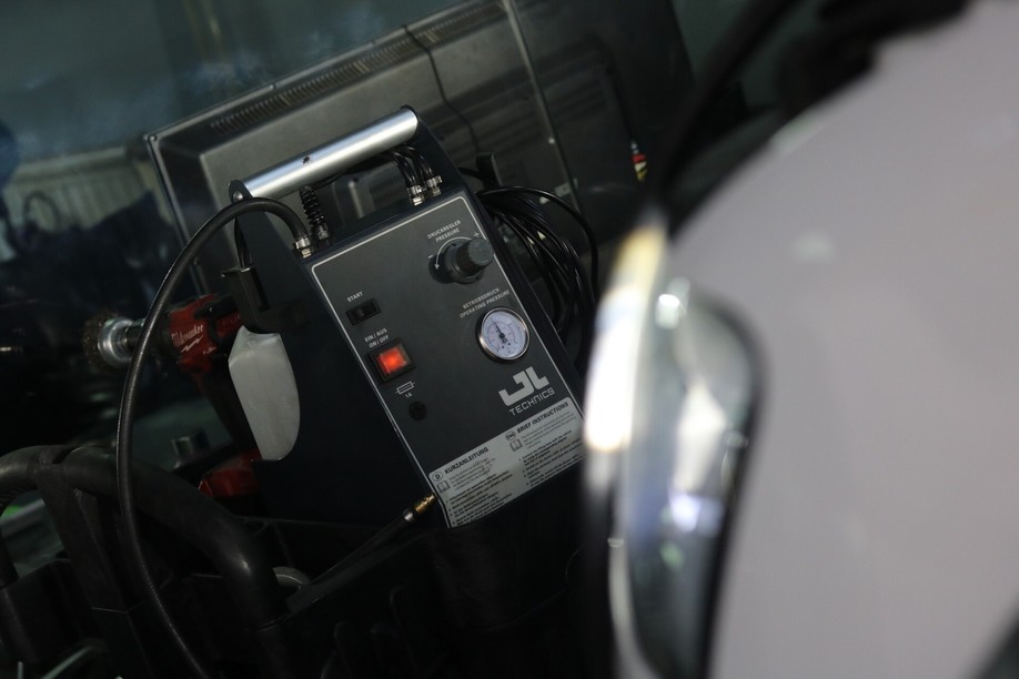 怪兽修车老车翻新天津,10年奥迪a4翻新改装最佳案例