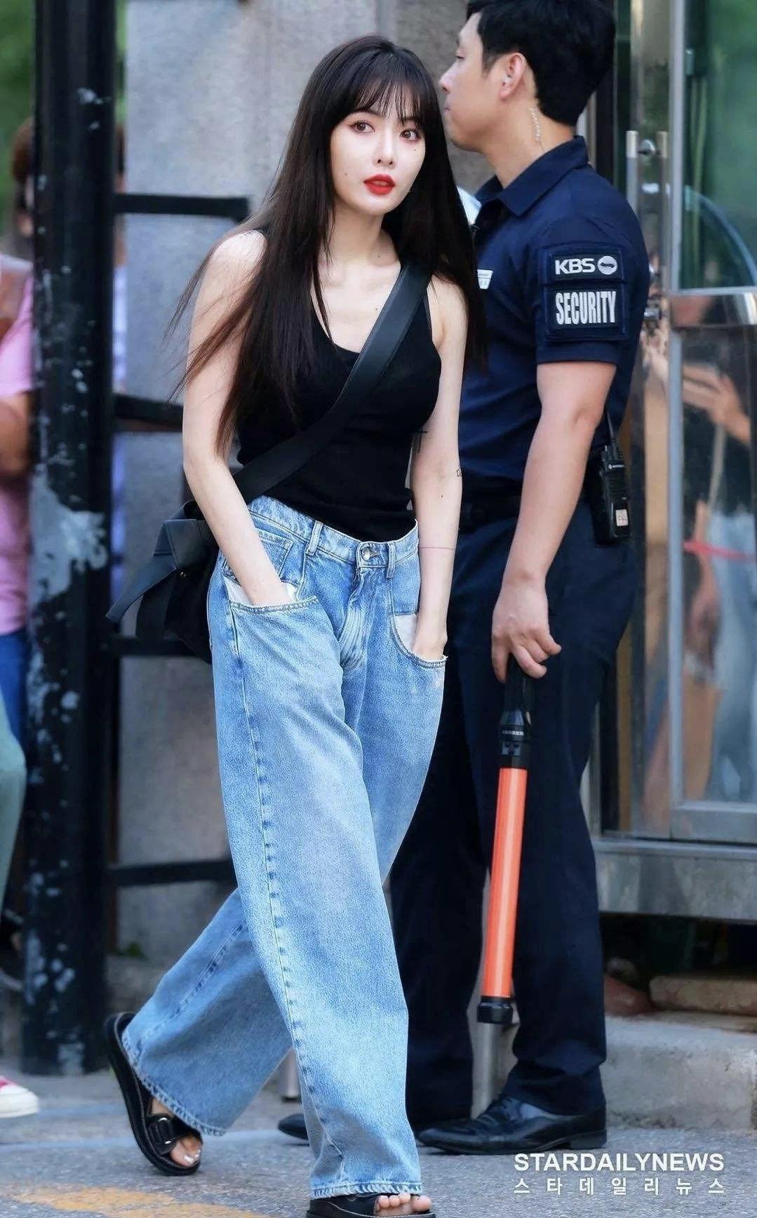 时髦又百搭的牛仔裤，却总是穿不好看？因为版型没选对