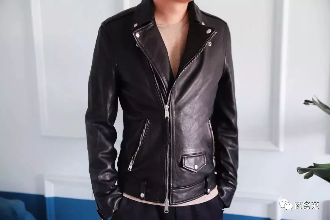 姊呮牴鍐绌挎惌,姊呮牴绂忓厠鏂悓娆剧毊澶瑰厠