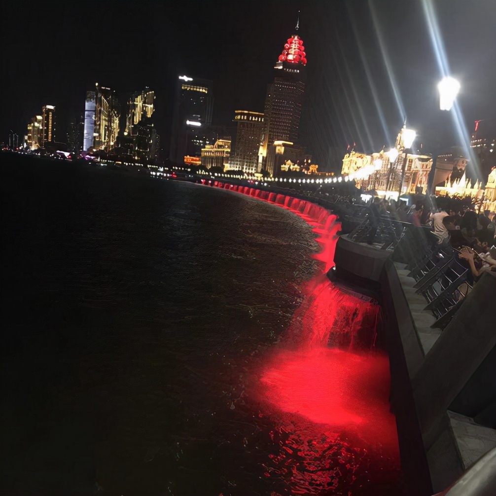 不务正业花式足球,不务正业的足球