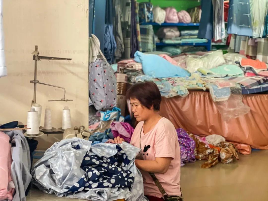 霞山外贸纺织城、服装城618狂欢节，消费满58元抽奖，100%中奖