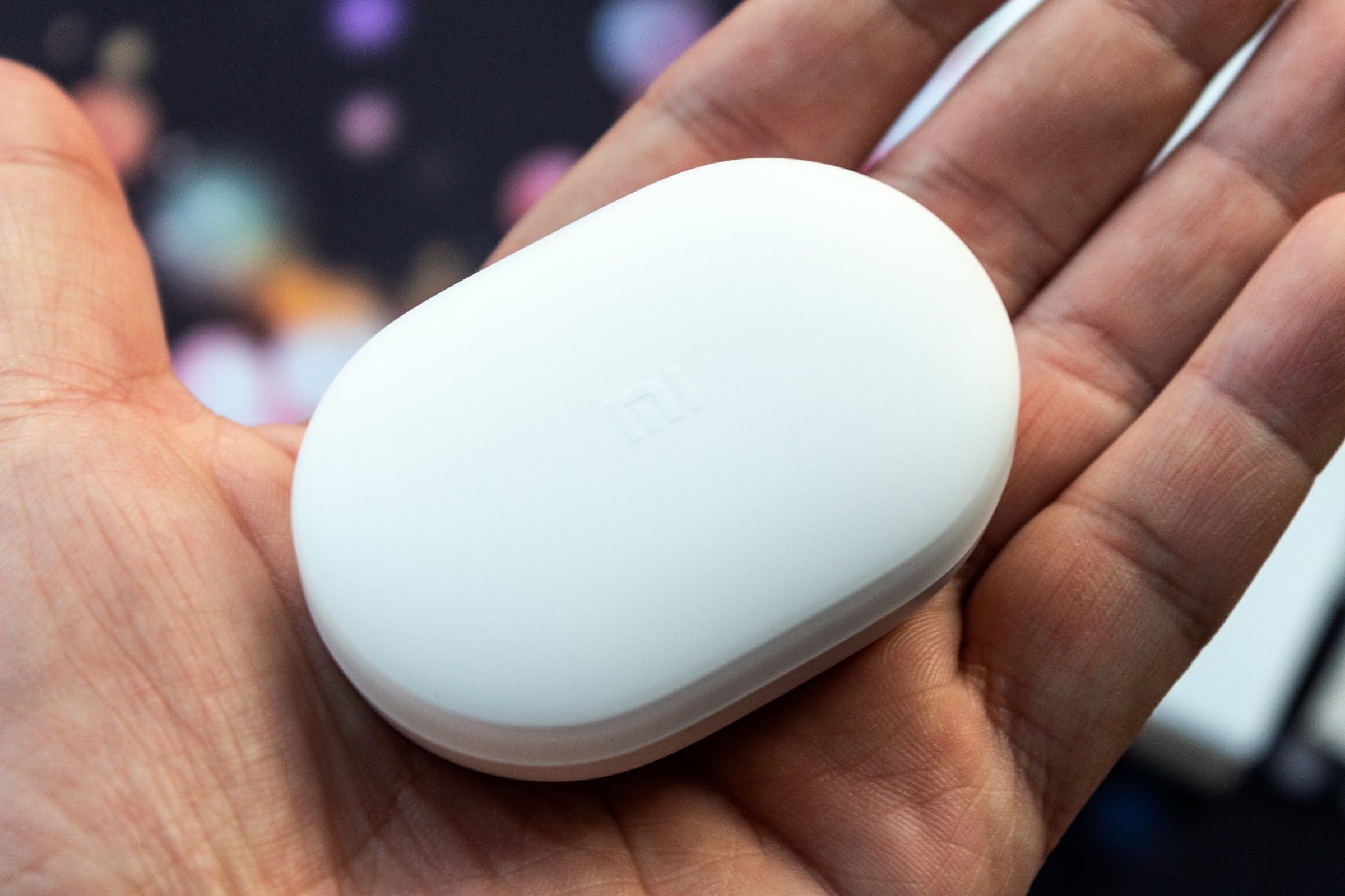 小米蓝牙耳机airdots青春版技巧,小米蓝牙耳机airdots青春版佩戴