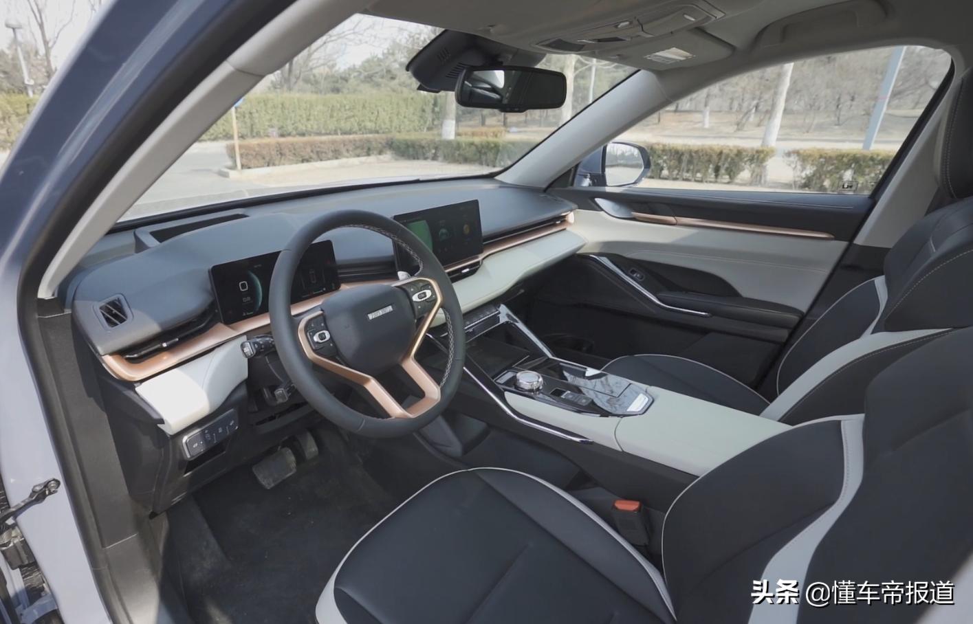 试驾全新三代哈弗h62.0顶配版,试驾第三代哈弗h62.0t