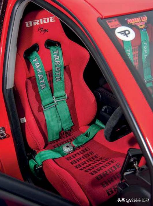 十几万新款四驱奥迪a4,谁说老车不能漂移