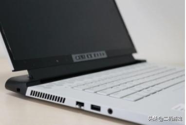 外星人m15r63070,外星人m15r62021款评测