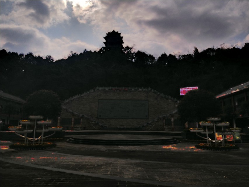 遵义三阁公园内有花吗,遵义三阁公园