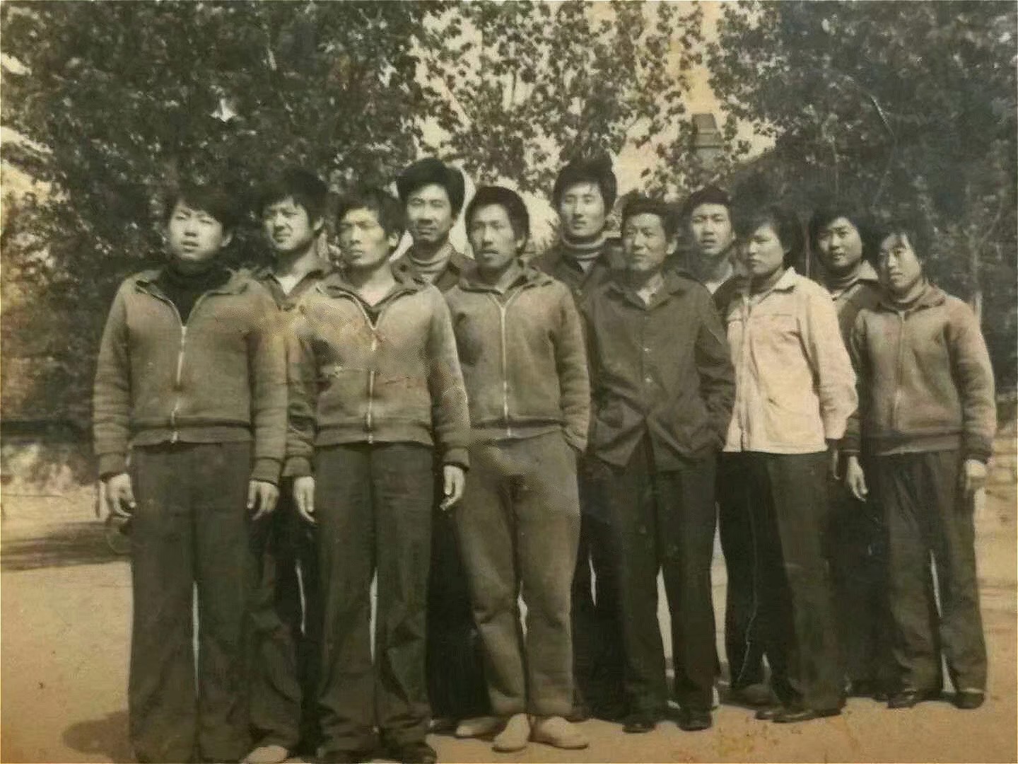 老照片同学友谊,老照片学校旧照