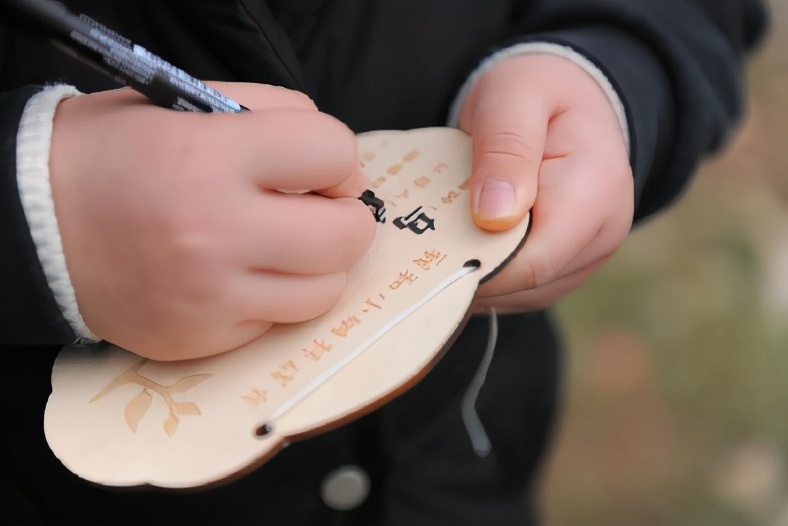 与春天有场约会，创新纯电动BMWiX3春季低碳之旅