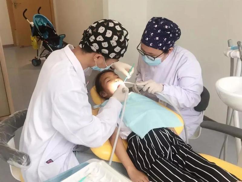 有蛀牙的孩子有必要做窝沟封闭吗,窝沟封闭能防蛀牙