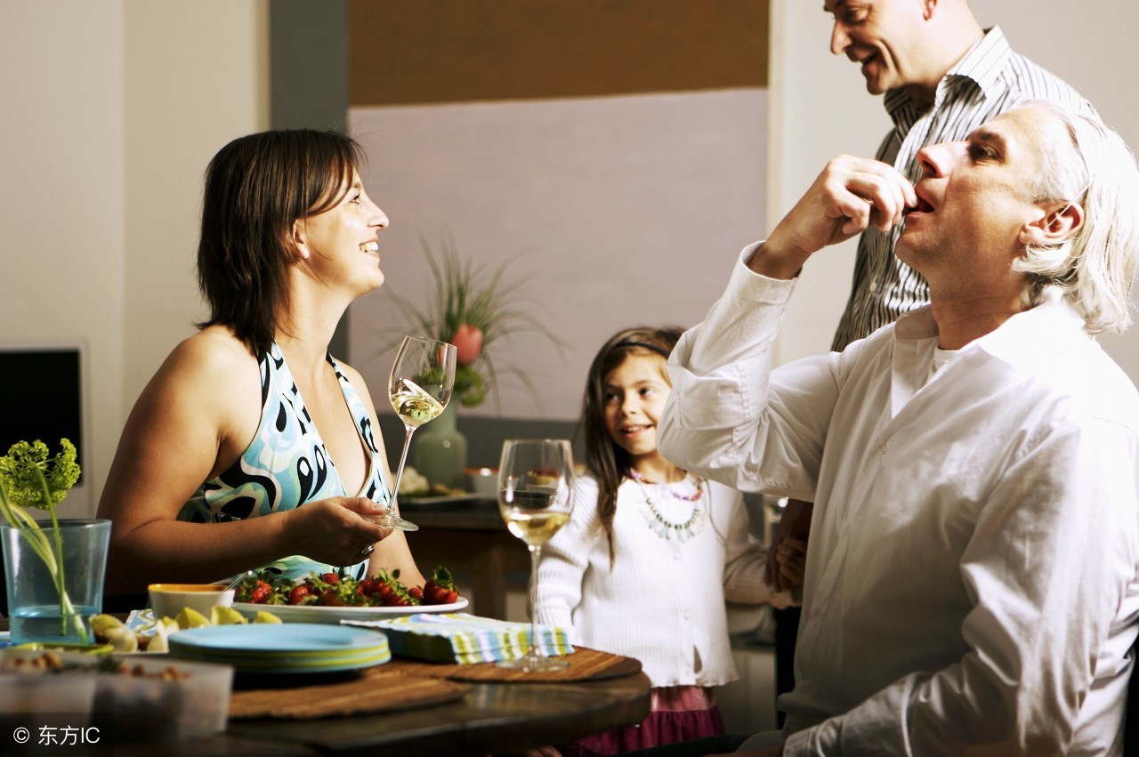 对待男朋友的正确方式搞笑,对待男朋友的正确方式