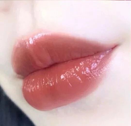 李佳琦推荐了三百多只口红,我帮你们选出了绝对不会出错的八只