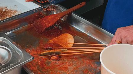 夜市摆摊一元一串卤串,夺命小串日照夜市