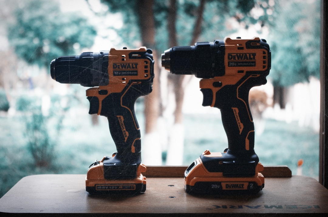 寰椾紵dcd700鐢甸捇浣跨敤璇存槑,寰椾紵鐢甸捇dc750鎬ц兘鎬庢牱