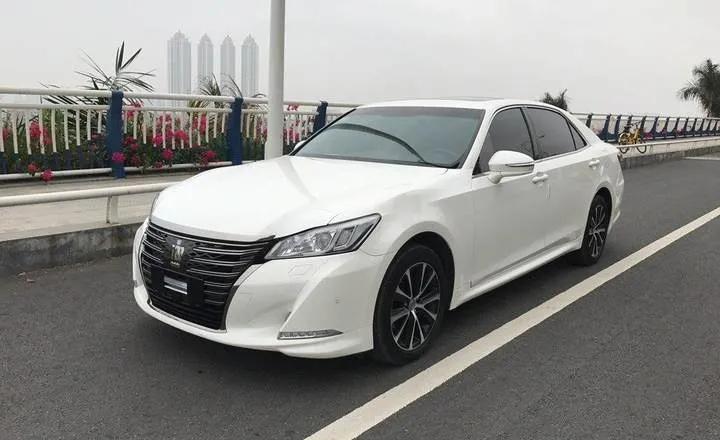 丰田皇冠为什么少见,皇冠陆放动力不足