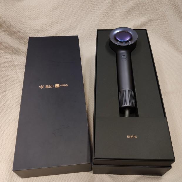 赵薇新综艺发型亮了,43岁依旧活力四射,网友看后:快回中餐厅