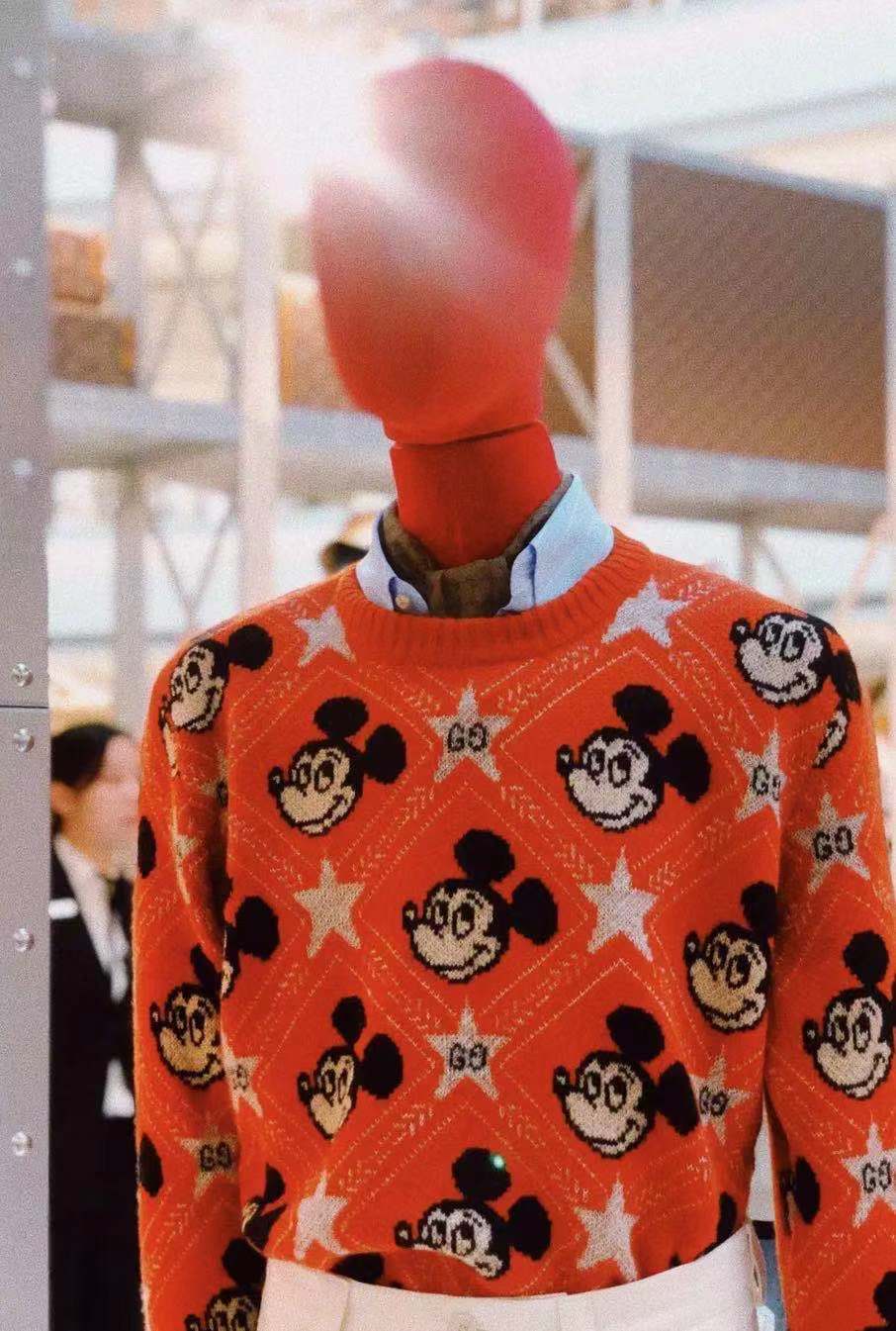 gucci古驰全新终曲时装系列发布会,古驰gucci系列产品