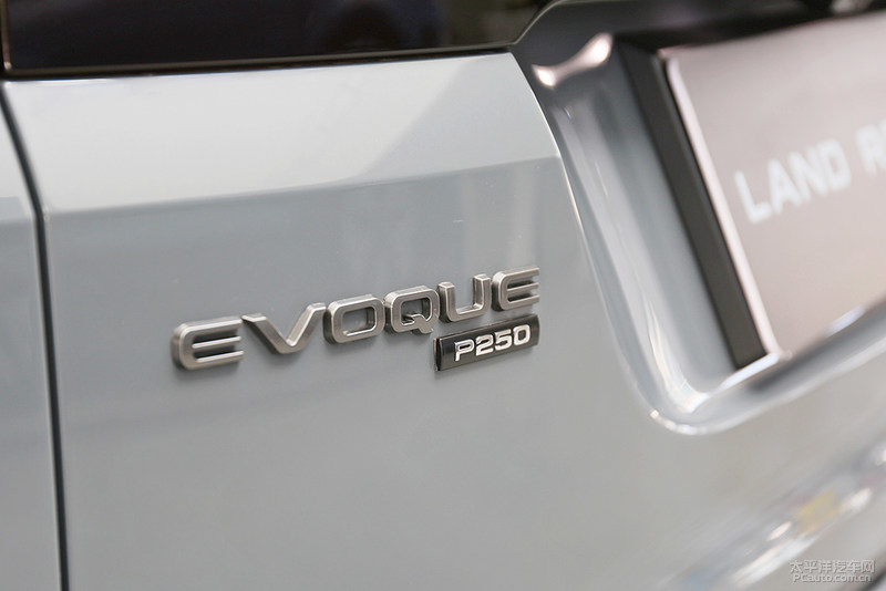 全新揽胜极光越野表现,全新一代路虎揽胜极光车评