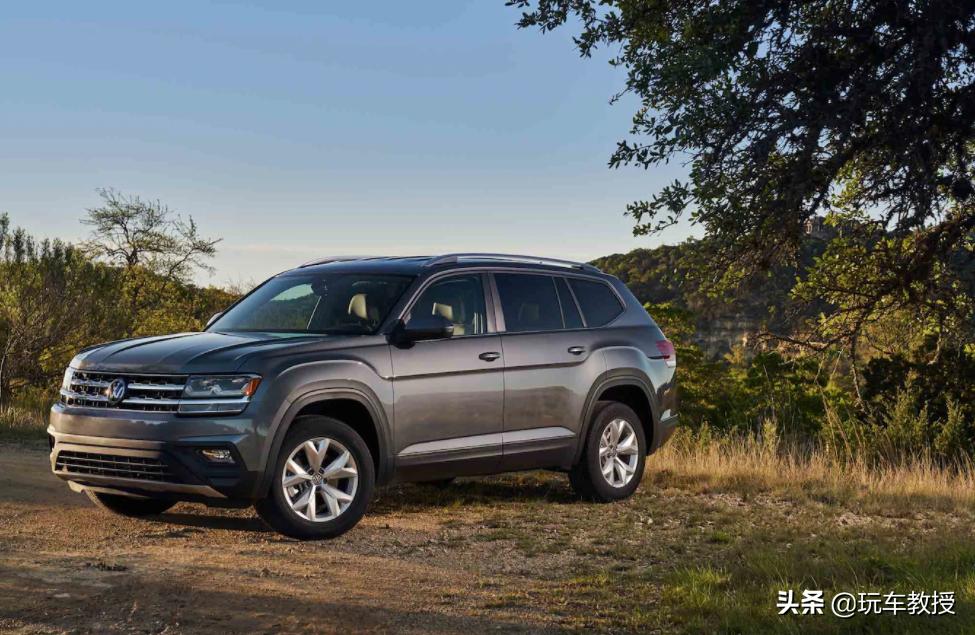 十万家用7座性价比最高的suv推荐,这2款高大威猛的同门7座suv你选谁