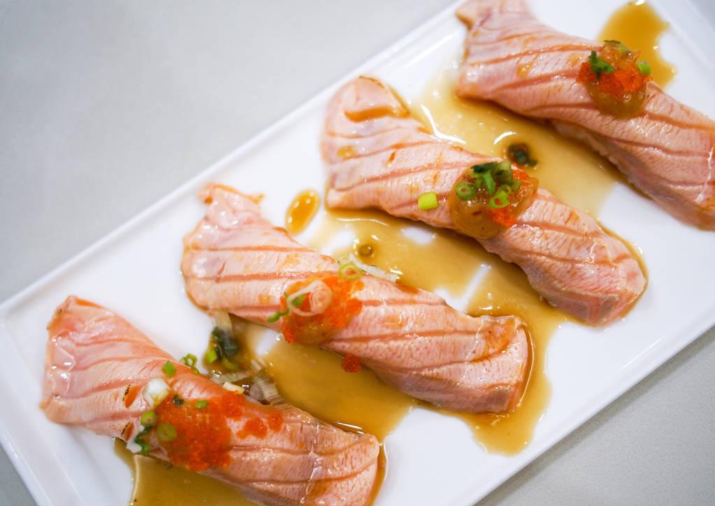 孕妇多吃鸡鱼肉补什么,鱼肉吃得过多对宝宝伤害大吗