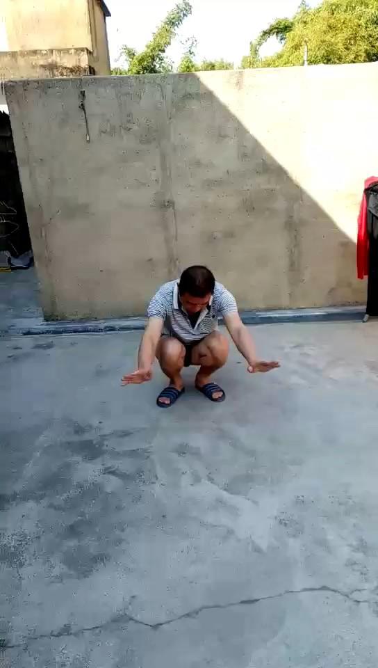 髋部骨折危害大老年人摔伤要重视,髋部骨折的最简单方法