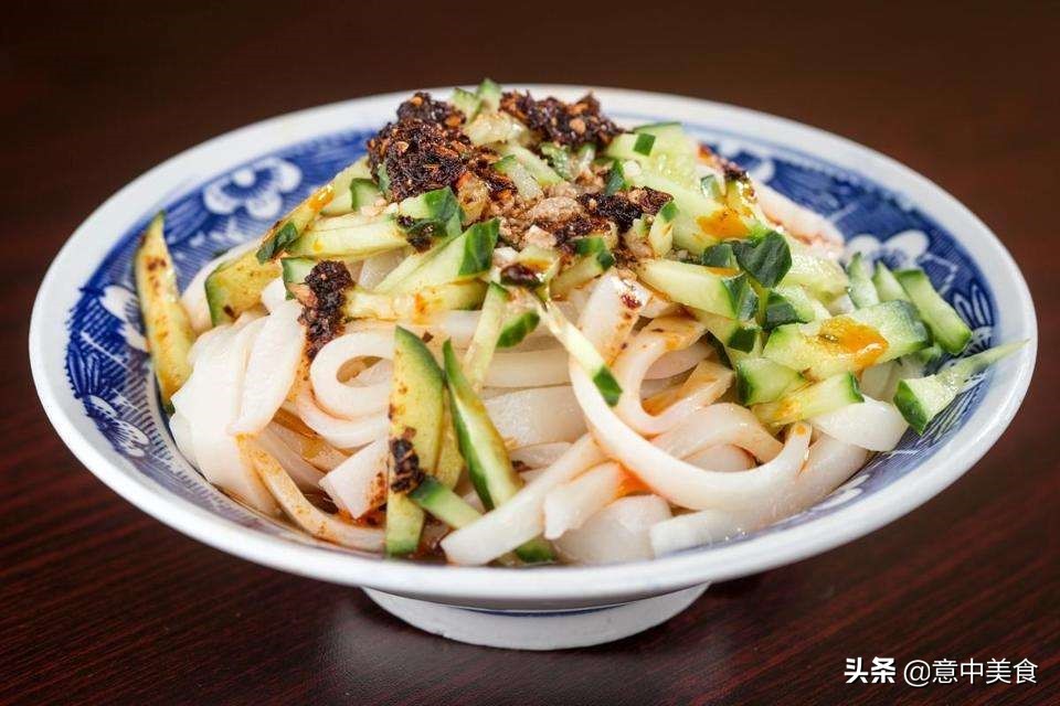 特色凉皮的配方和制作方法,正宗凉皮的做法全过程和配方