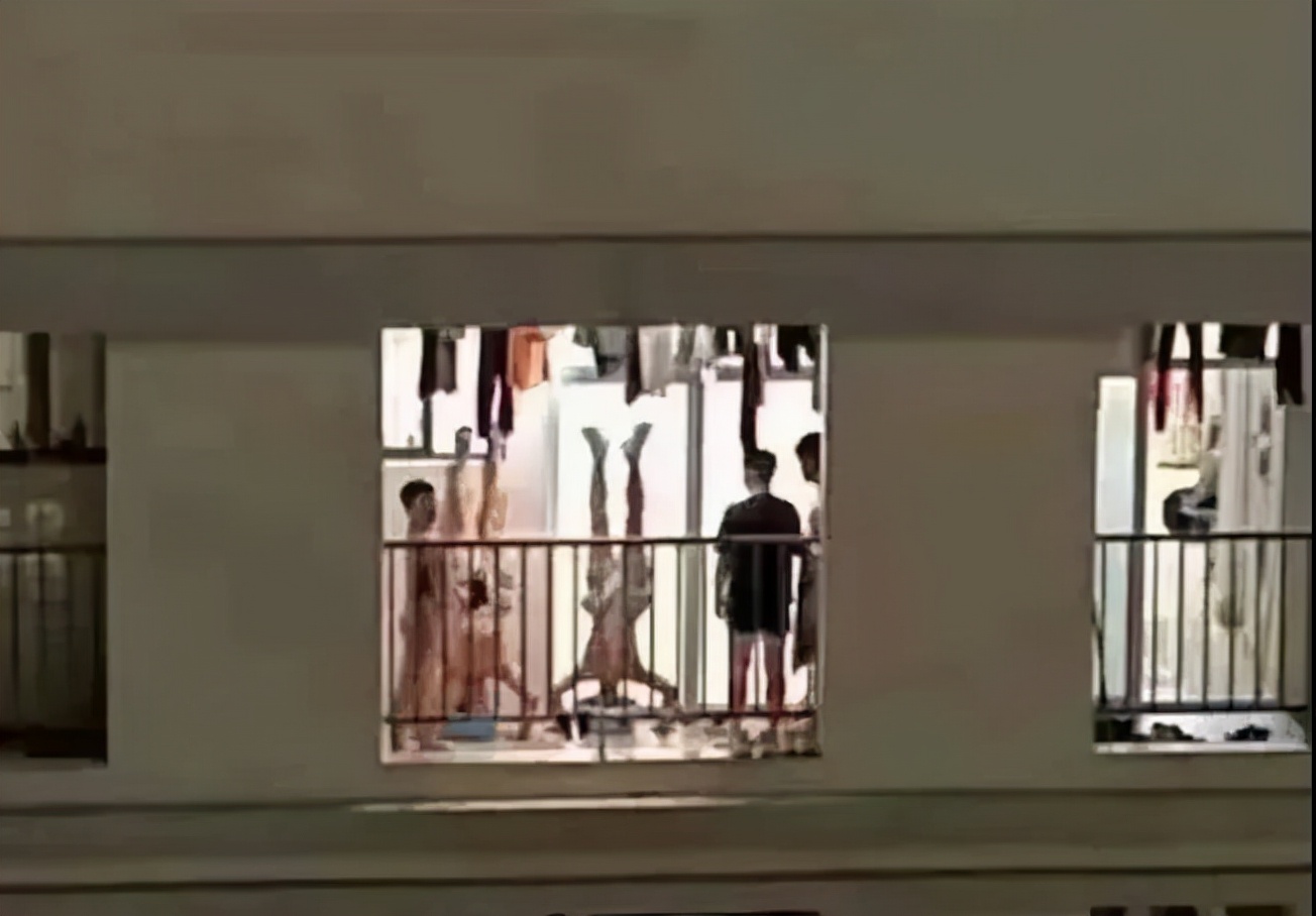 edg官方呼吁理性庆祝夺冠,关于edg夺冠后的承诺名场面