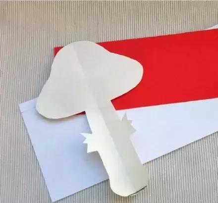 童话世界蘑菇屋农家乐 (儿童手工蘑菇屋创意介绍)