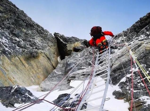 珠峰的高度是8848.13还是8844.44,珠峰高度为什么从8844变成了8848