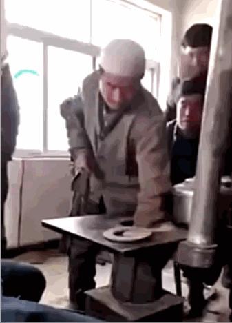 为什么炒菜要热锅冷油,热锅凉油还是粘锅