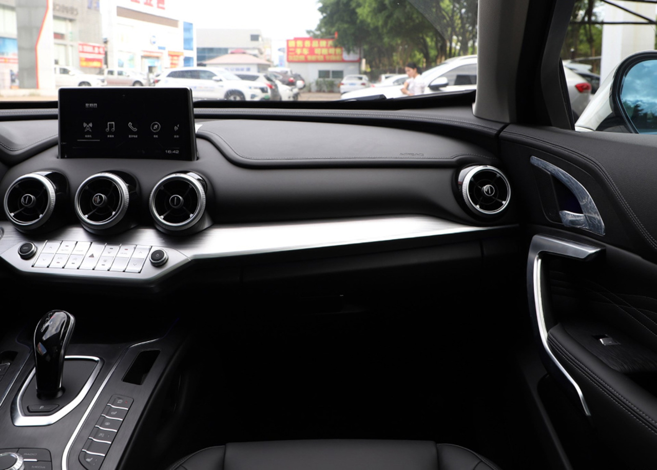 国产高端车weyvv7全面升级,weyvv6国产豪华suv代表