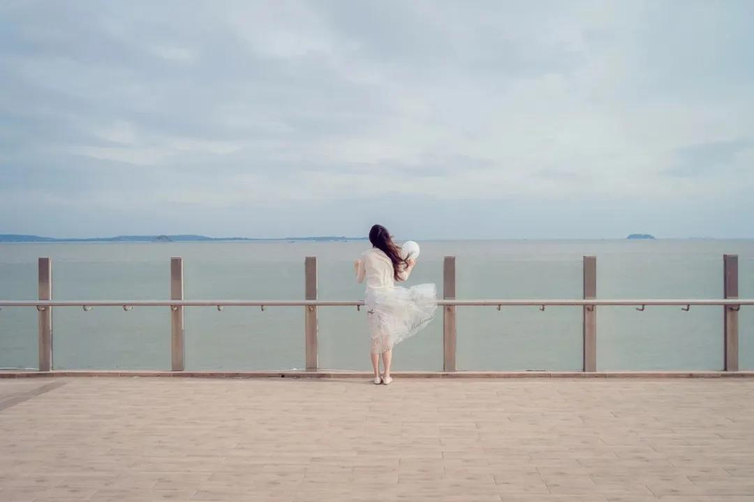 白岩松生活中的变和不变,白岩松鼓励年轻人不要抱怨